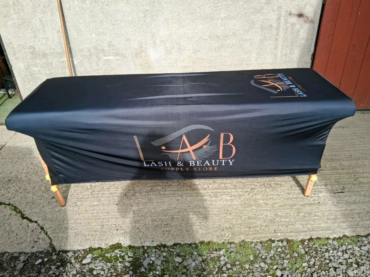 Massage table - Image 1