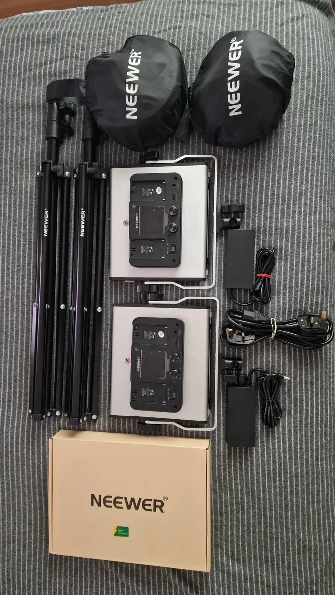 Neewer 660 pro RGB,Zhiyun Fiveray V60 combo video - Image 4