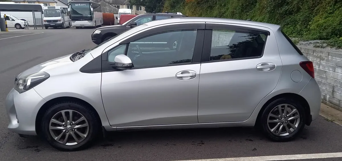 Toyota Yaris Luna 2016 - Image 4