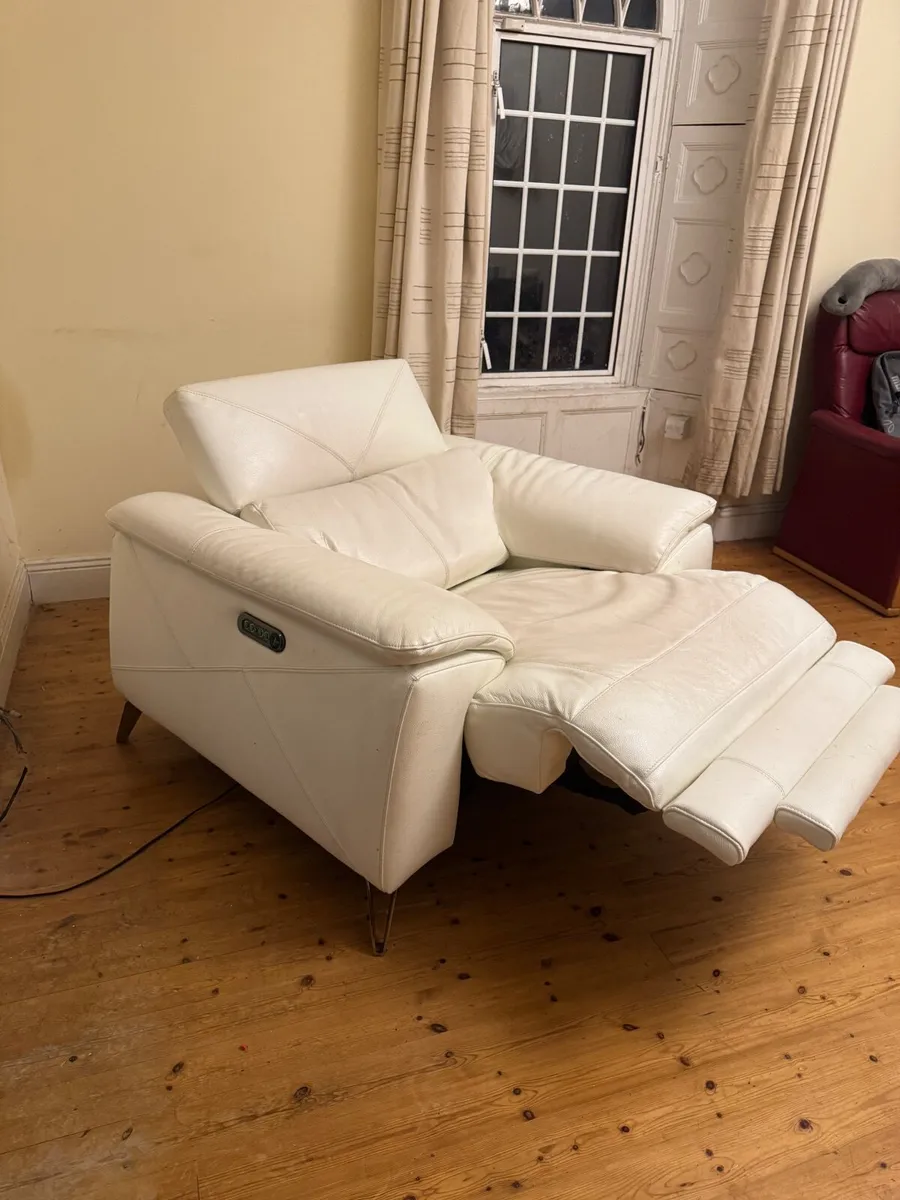 Container of Furniture - Image 1