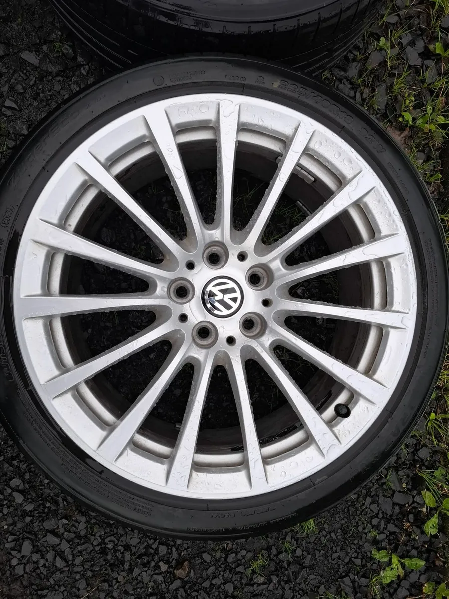 18" Vw Alloys with tyres - Image 2