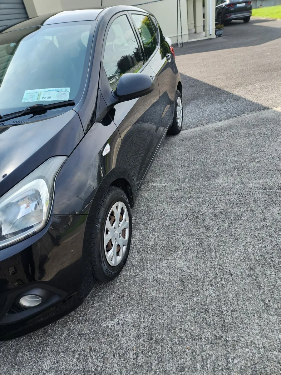 Car - Image 2