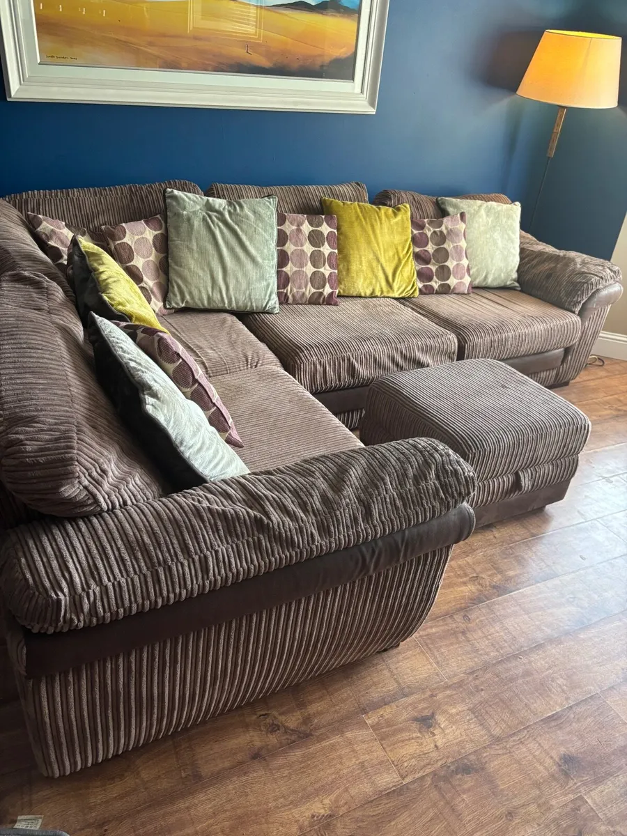Corner couch and foot stool - Image 1