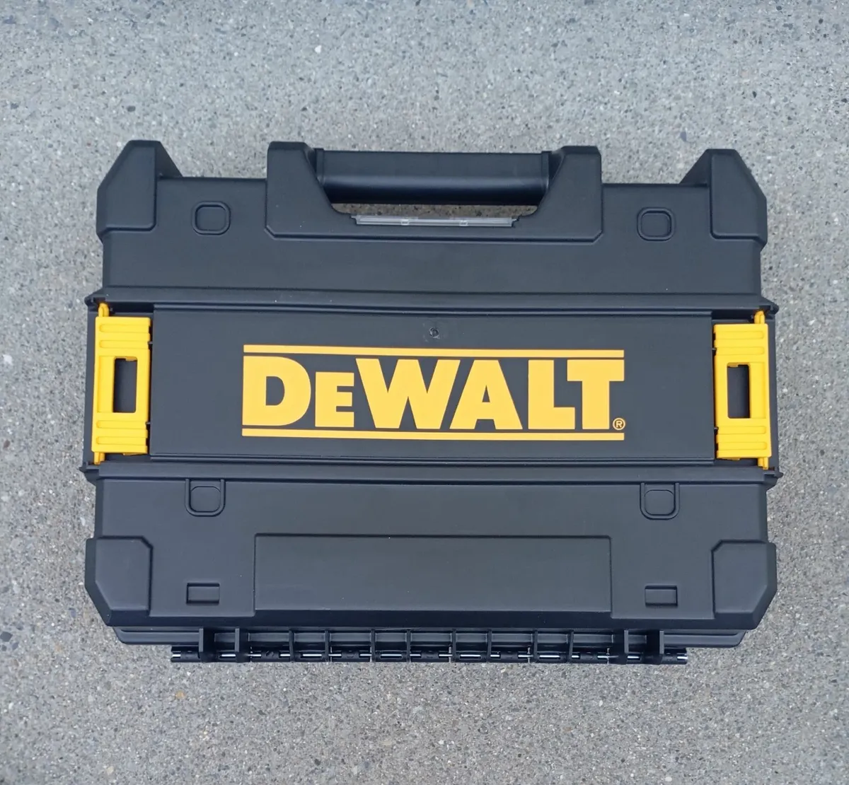 DeWalt dcf887 Set(New) - Image 2