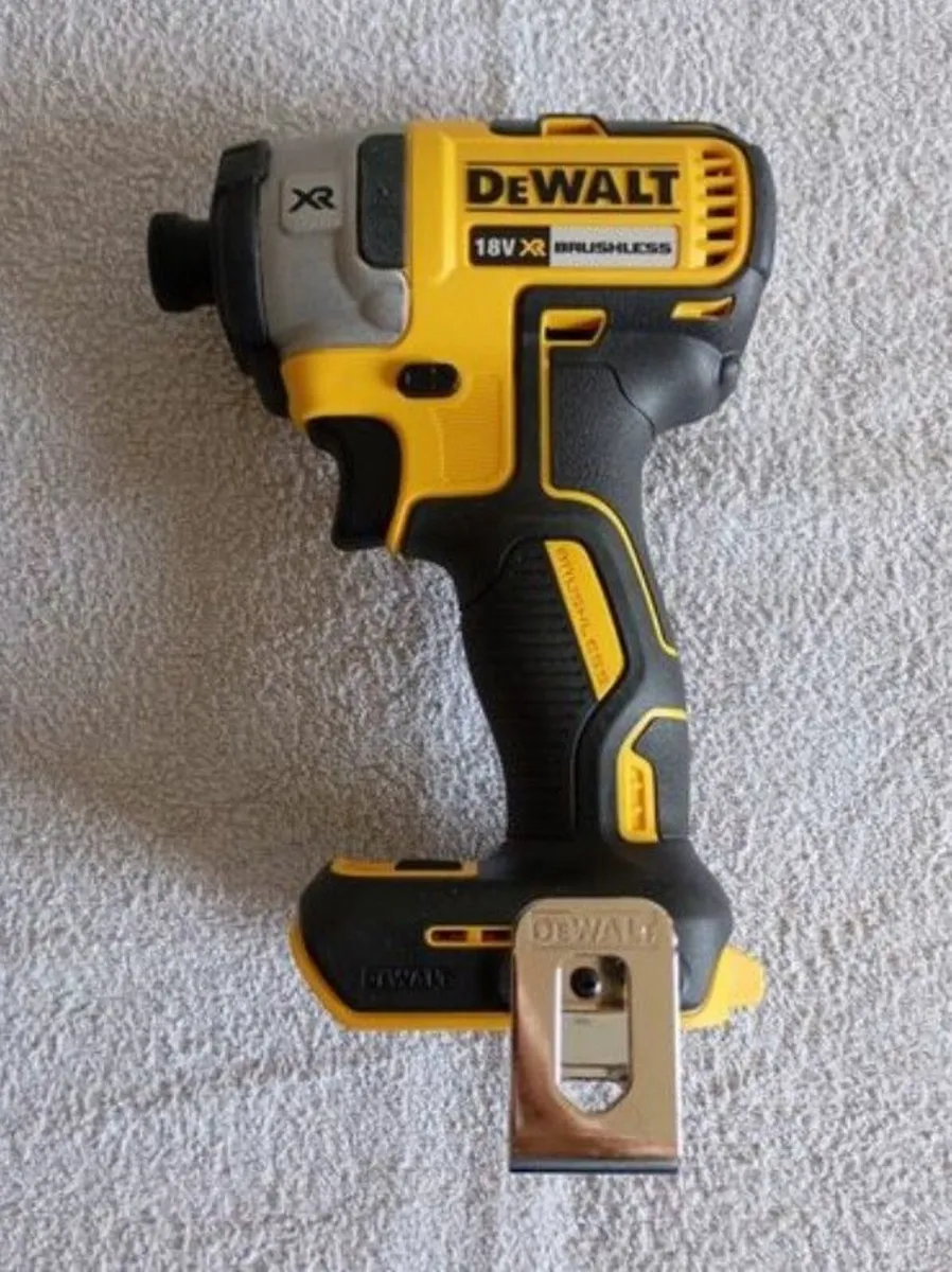 DeWalt dcf887 Set(New) - Image 3