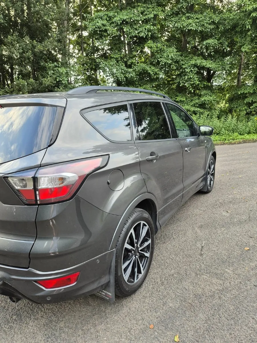 Ford Kuga 2017 - Image 4