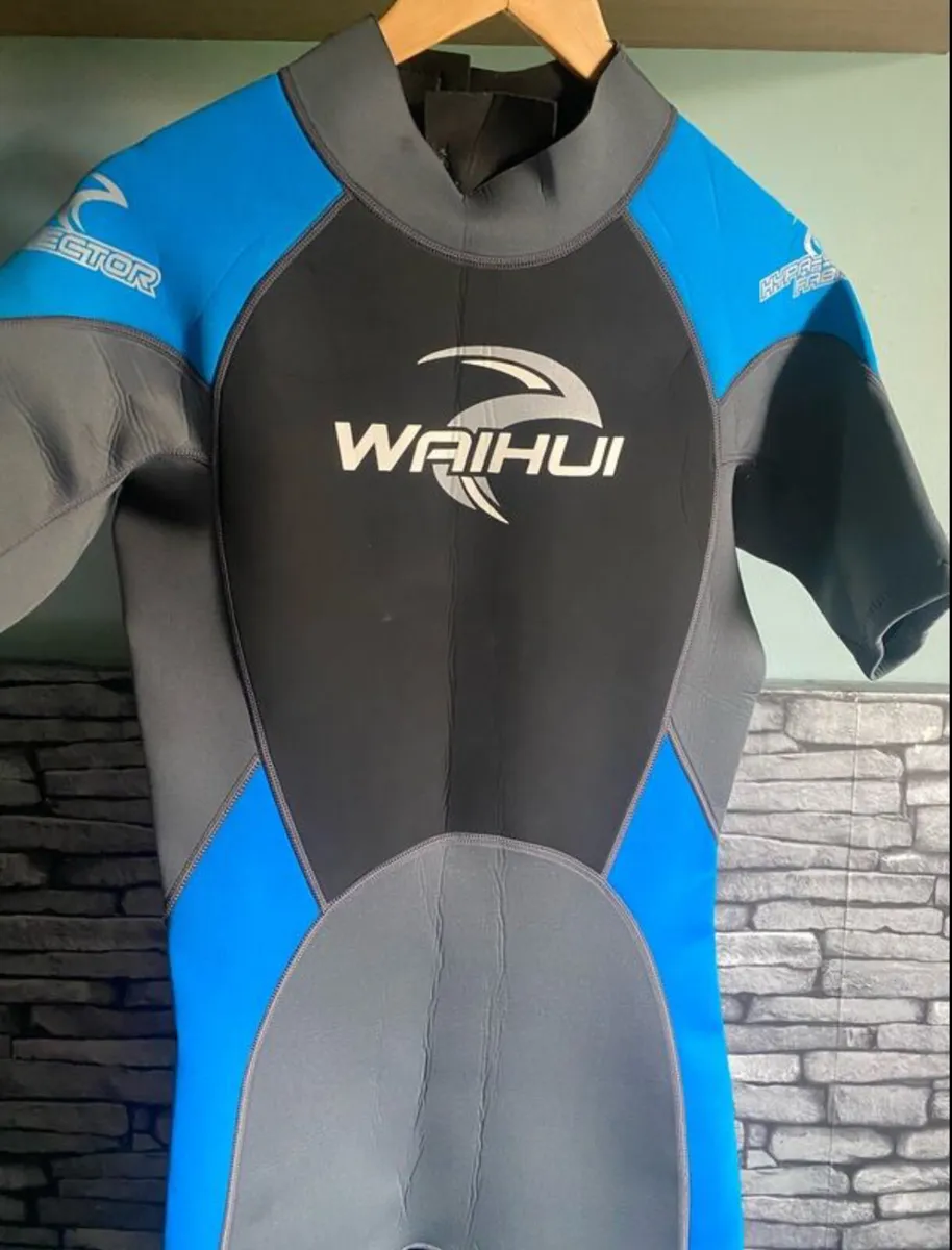 Waihui men wetsuit size L