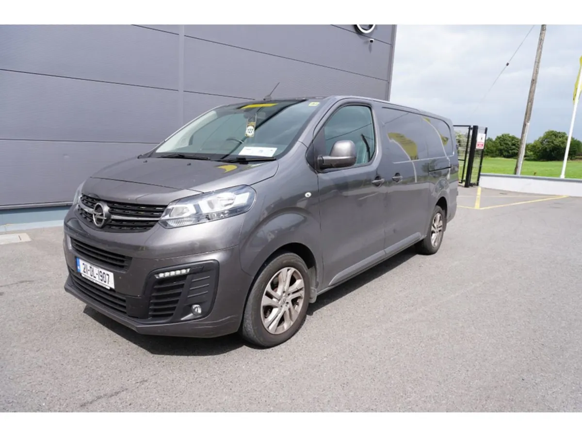 Opel Vivaro Sprotive L2h1 2.0 140PS D-turbo - Image 1