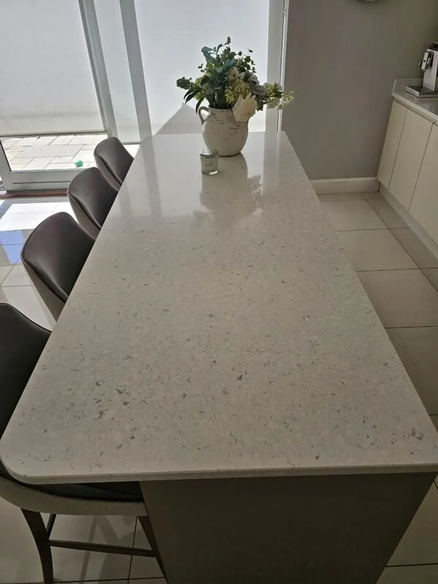 Modern Kitchen and Utility Room - Image 4