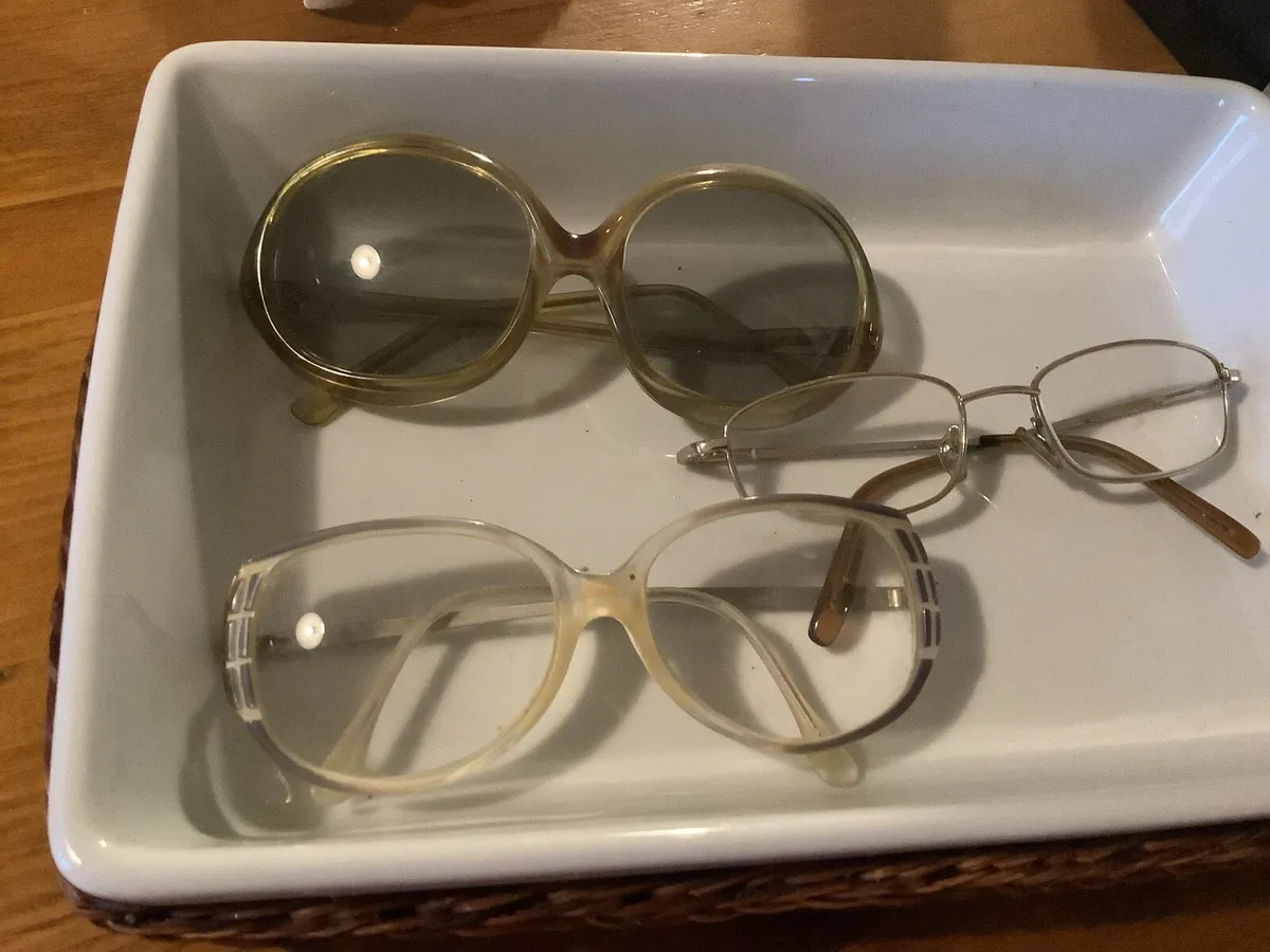 Antique reading and sun glasses - Image 1