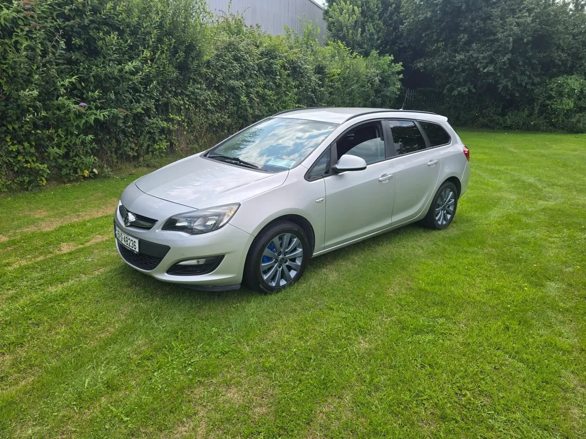 151Vauxhall Astra1.6Cdti Nct:10/26 Tax:02/26Low mi - Image 1