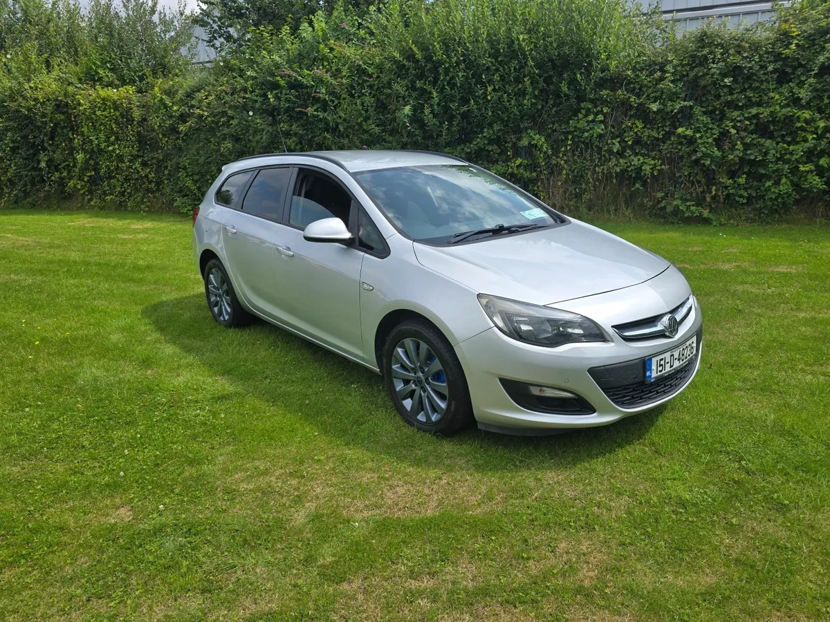 151Vauxhall Astra1.6Cdti Nct:10/26 Tax:02/26Low mi - Image 2