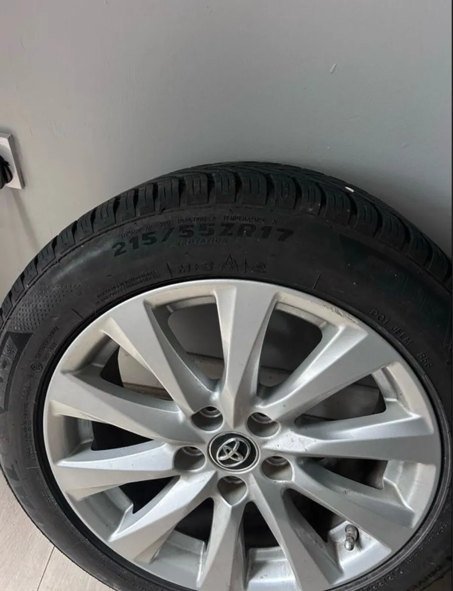 Toyota Camry Alloys and Tyres - Image 2