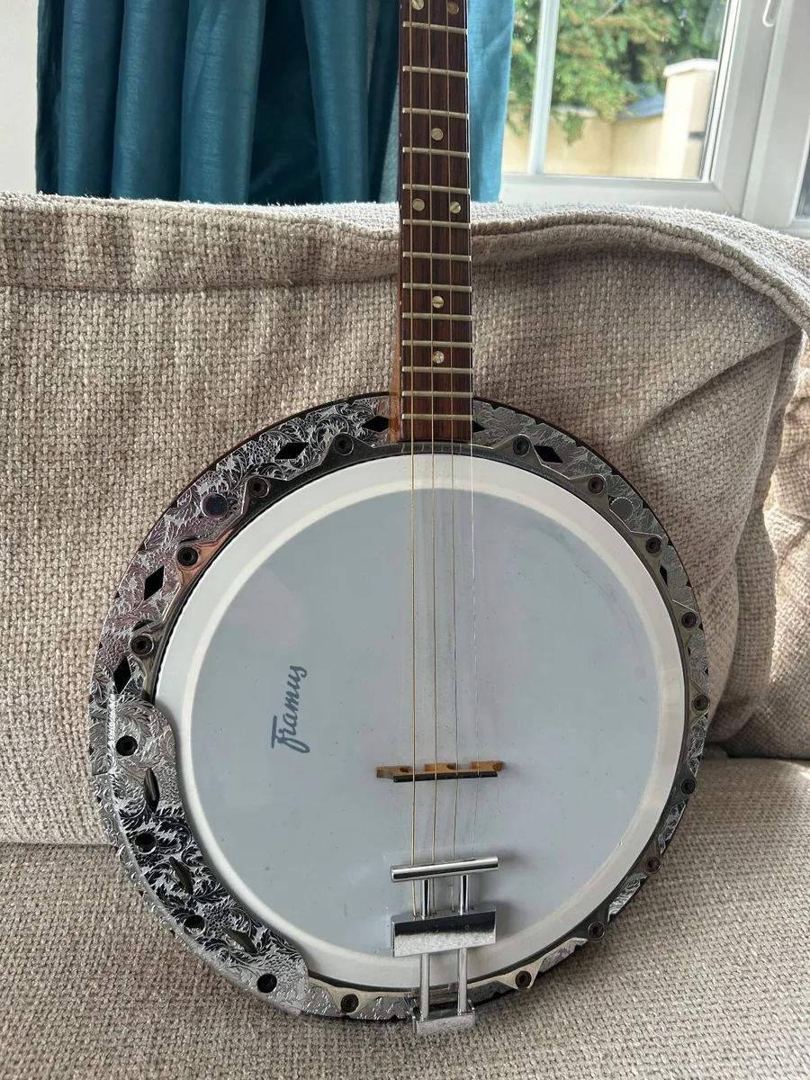 Banjo - Image 1