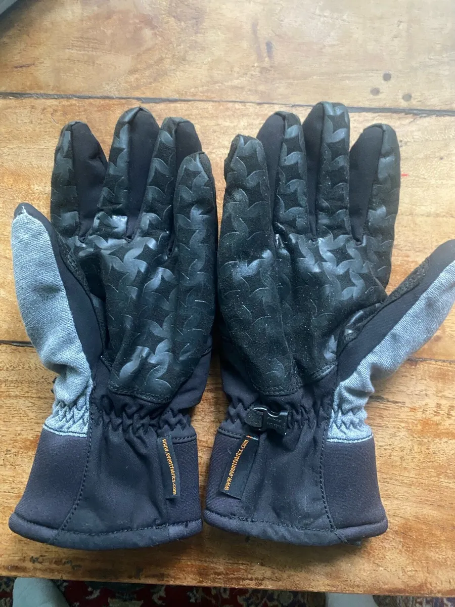 Rab latok winter glovers - size M - Image 2