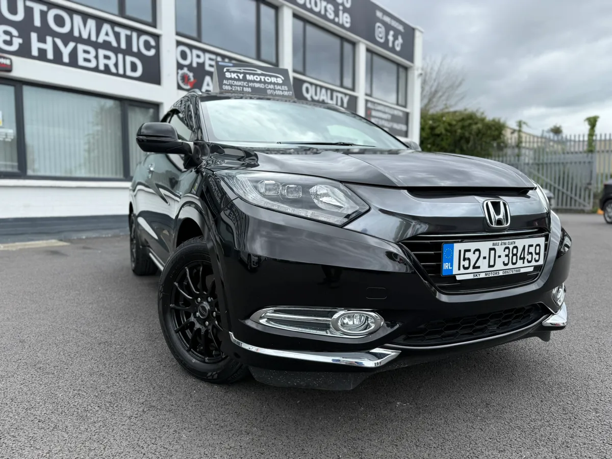 2015 Honda vezel 1.5 hybrid auto, leather package - Image 1