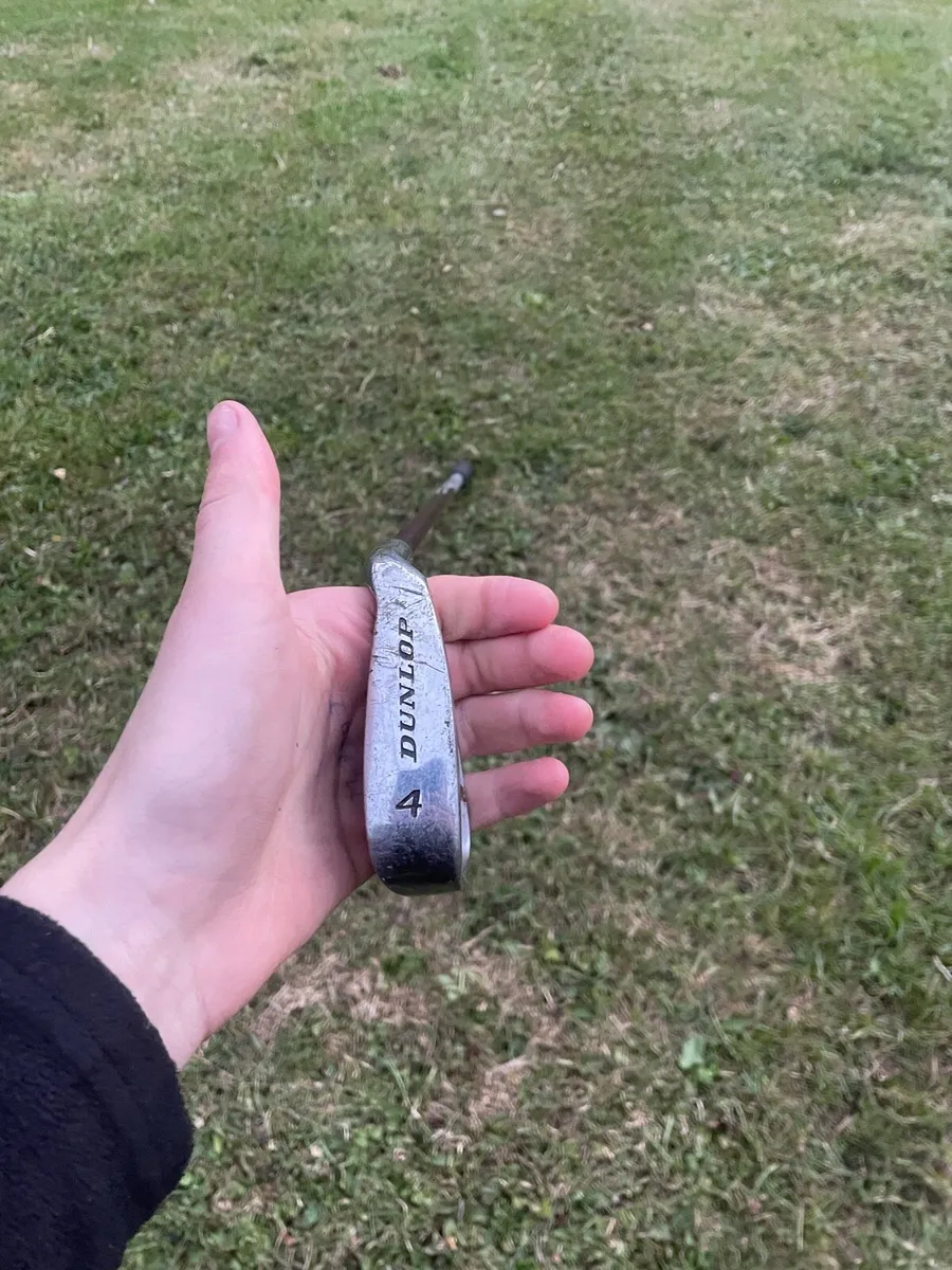 Dunlop Gold Irons and Bag - Image 4