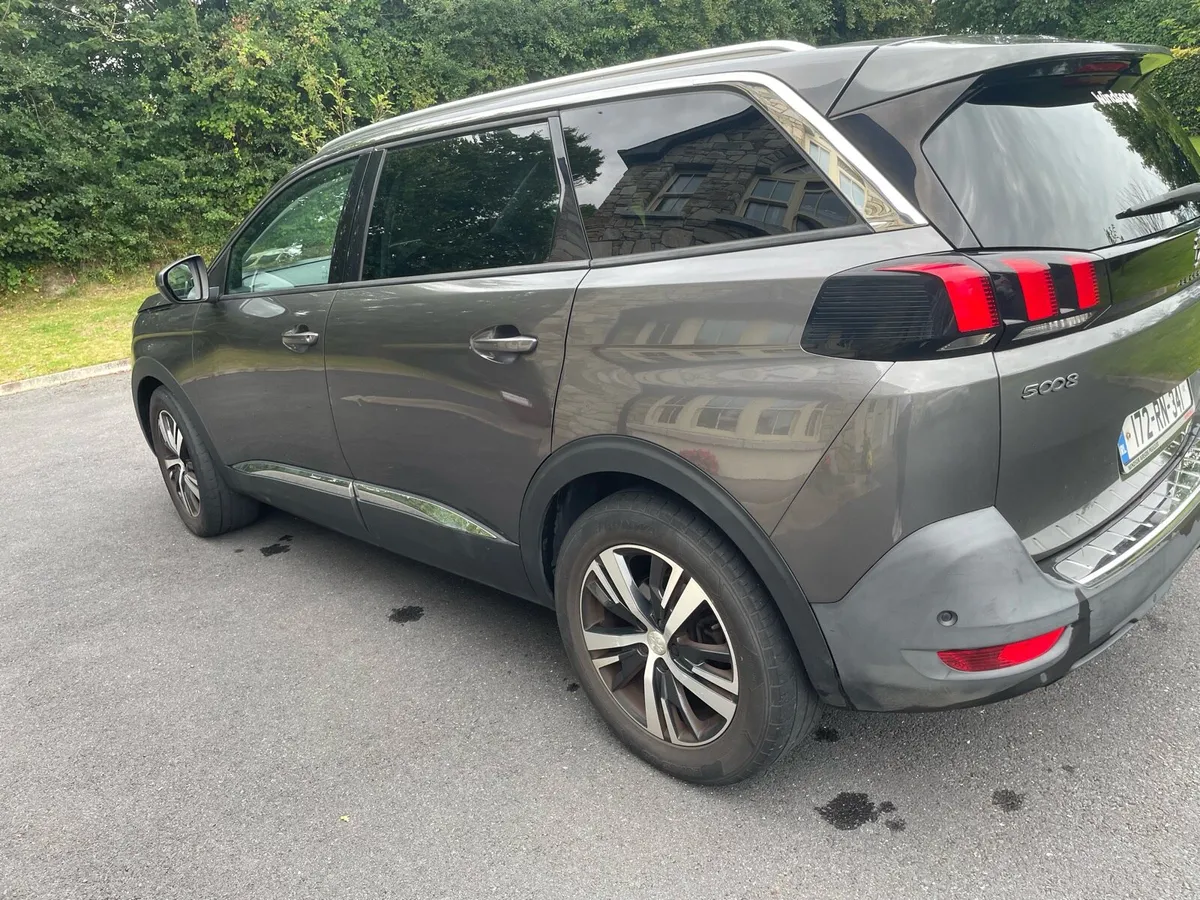 172 Peugeot 5008 - Image 3