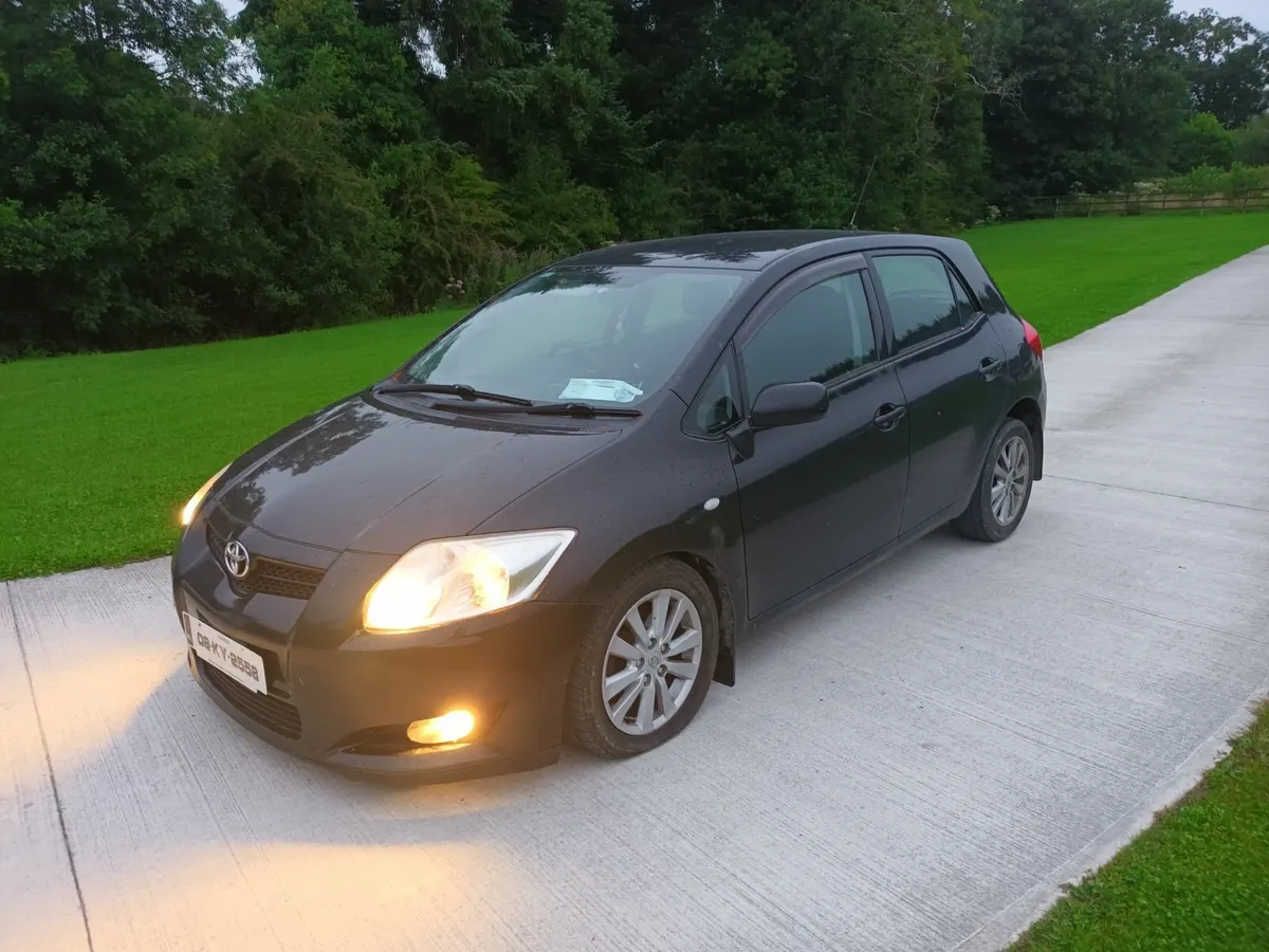 Toyota Auris - Image 2
