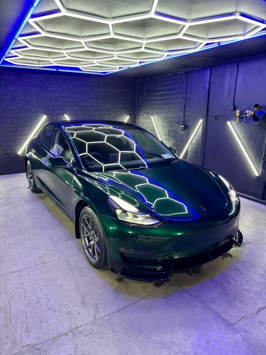 Tesla Model 3 Long Range - Image 2