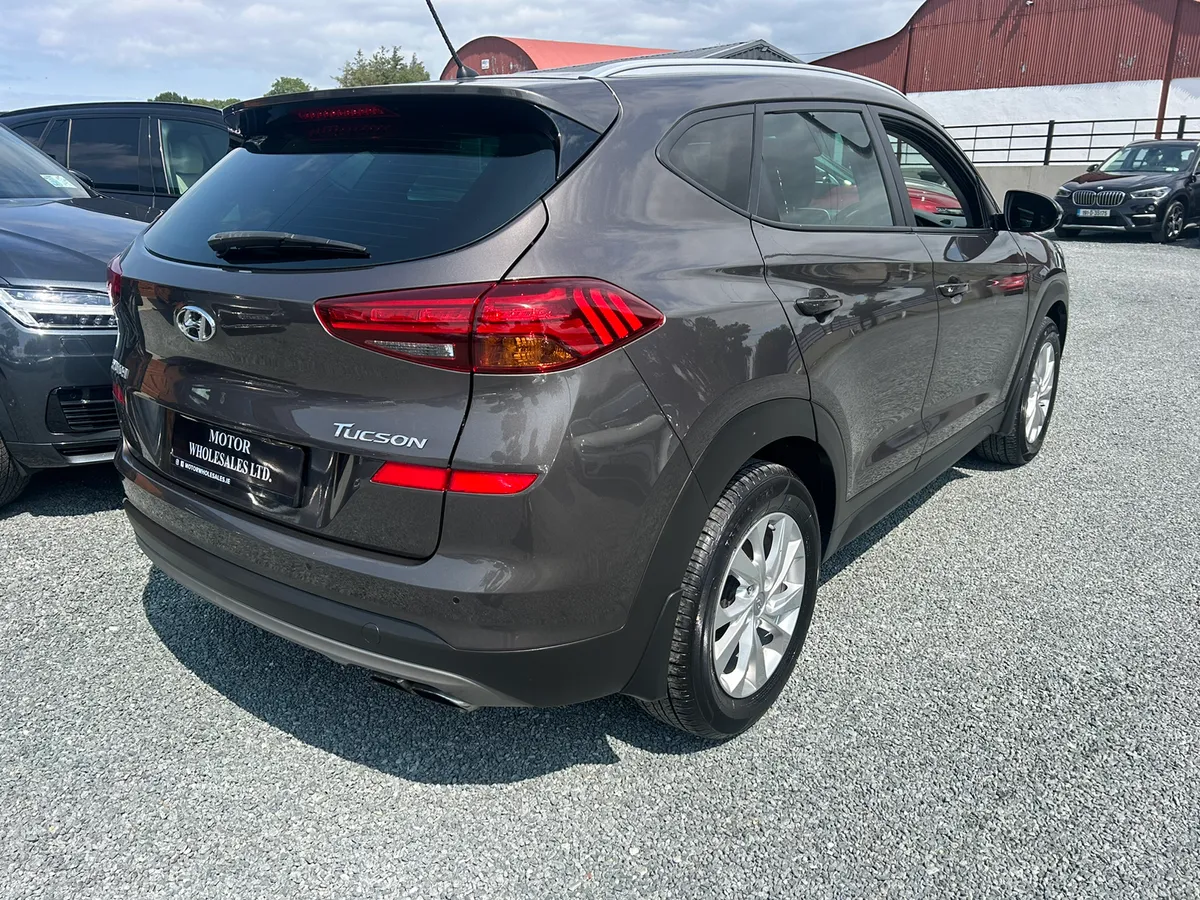191 HYUNDAI TUCSON 1.6 COMFORT PLUS AS NEW - Image 3
