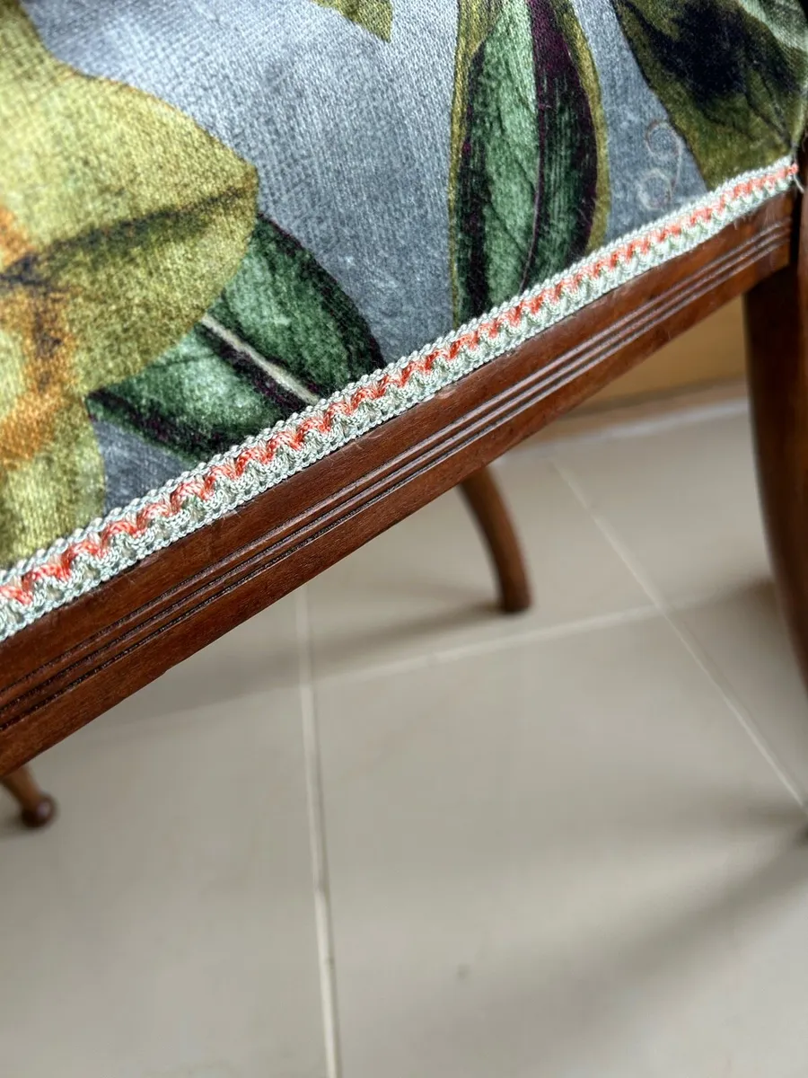 Occasional chair - Image 4
