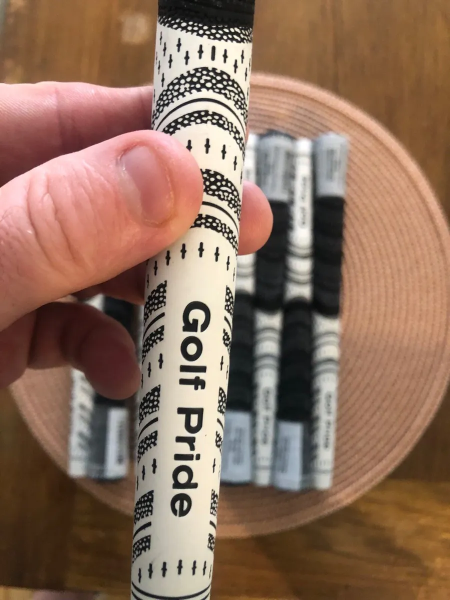 Golf Pride Grips ( Midsize x 10 ) & Tape - Image 3