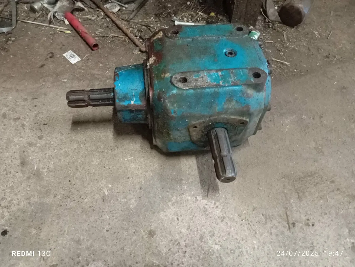 Agitator gearbox - Image 1