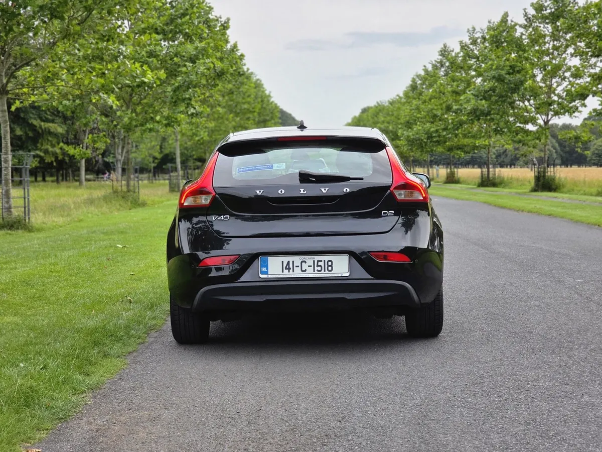 Volvo V40 2014 price drop - Image 4