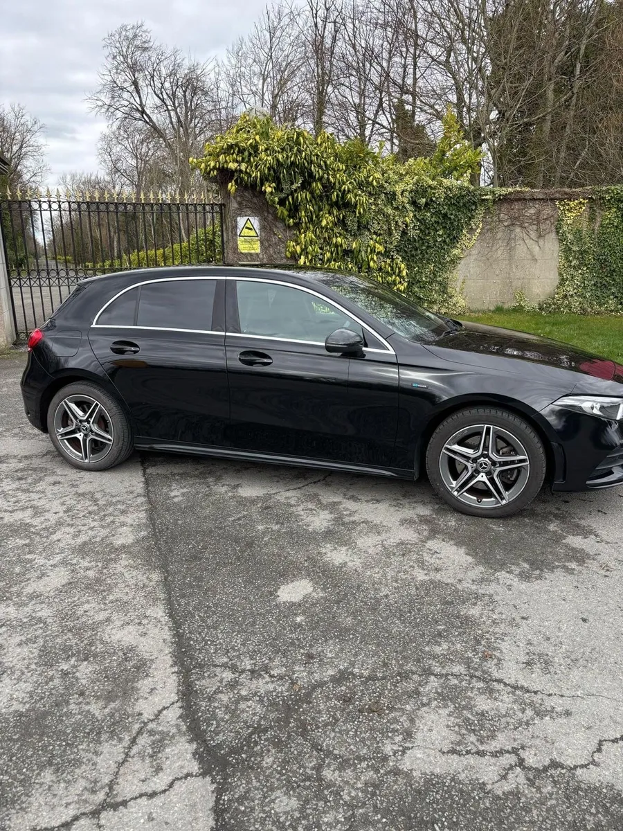 Mercedes-Benz A-Class 2020 AMG Line - Image 3