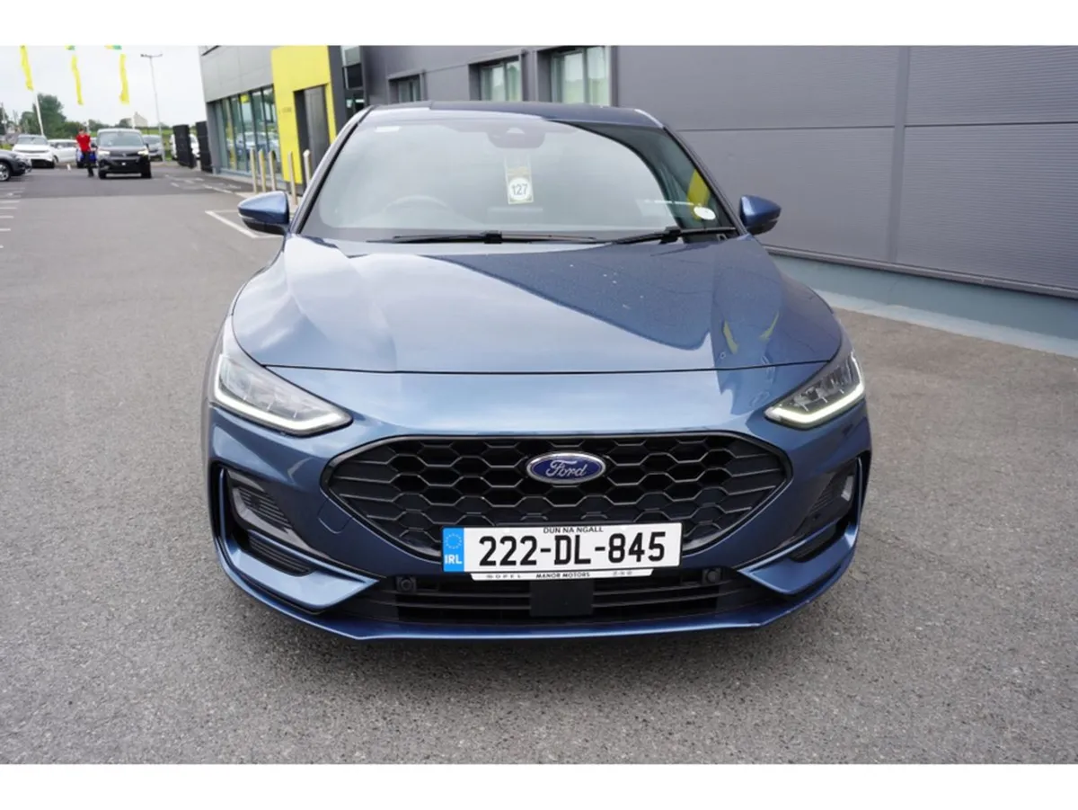 Ford Focus St-line 1.0t 125PS Petrol - Image 4