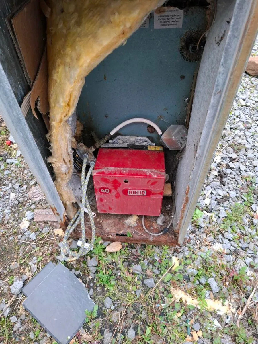 Oil boiler - Image 1