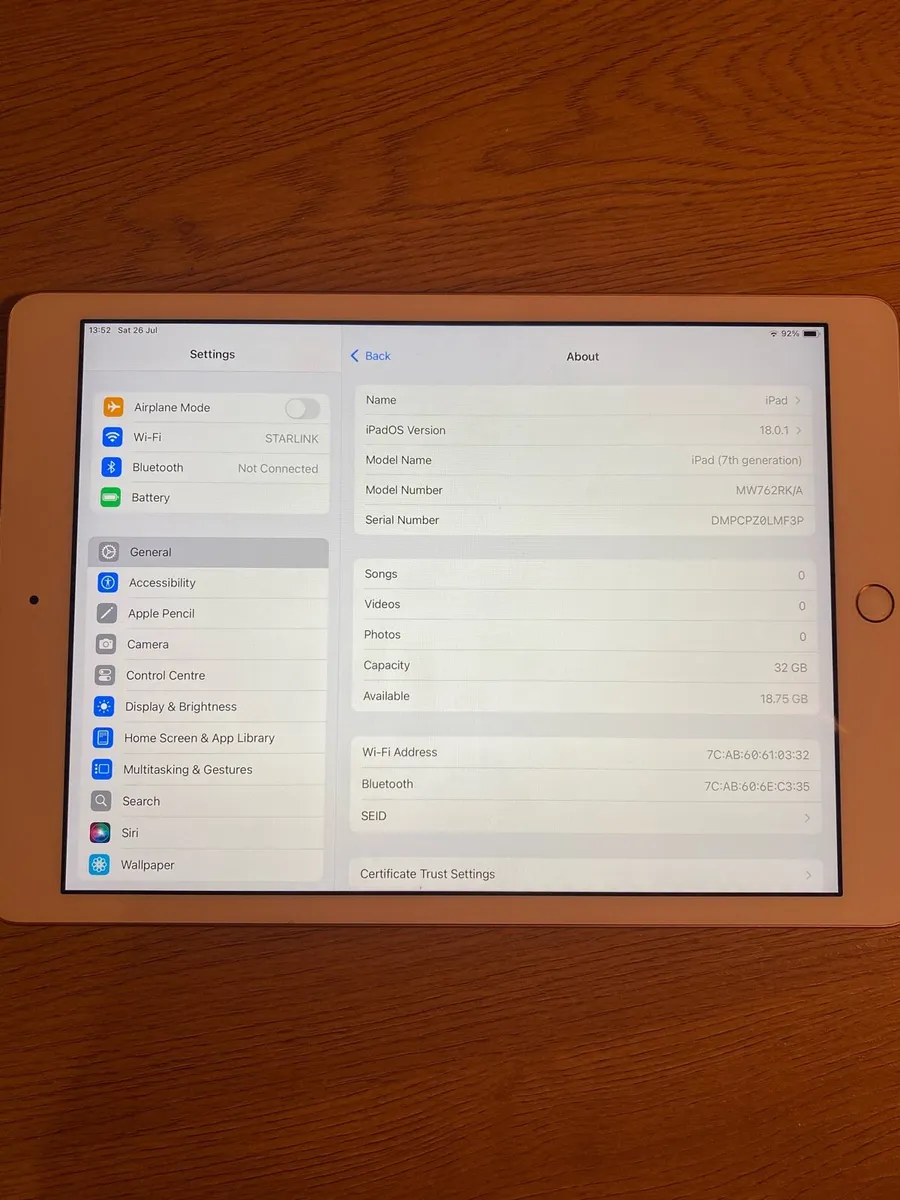 IPad 7 th generation 10.2 - Image 3