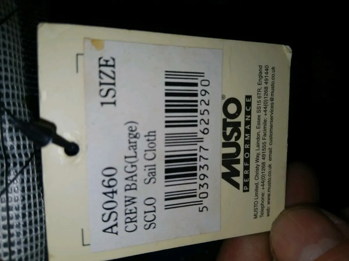 New , unused large sailcloth MUSTO holdall. - Image 2