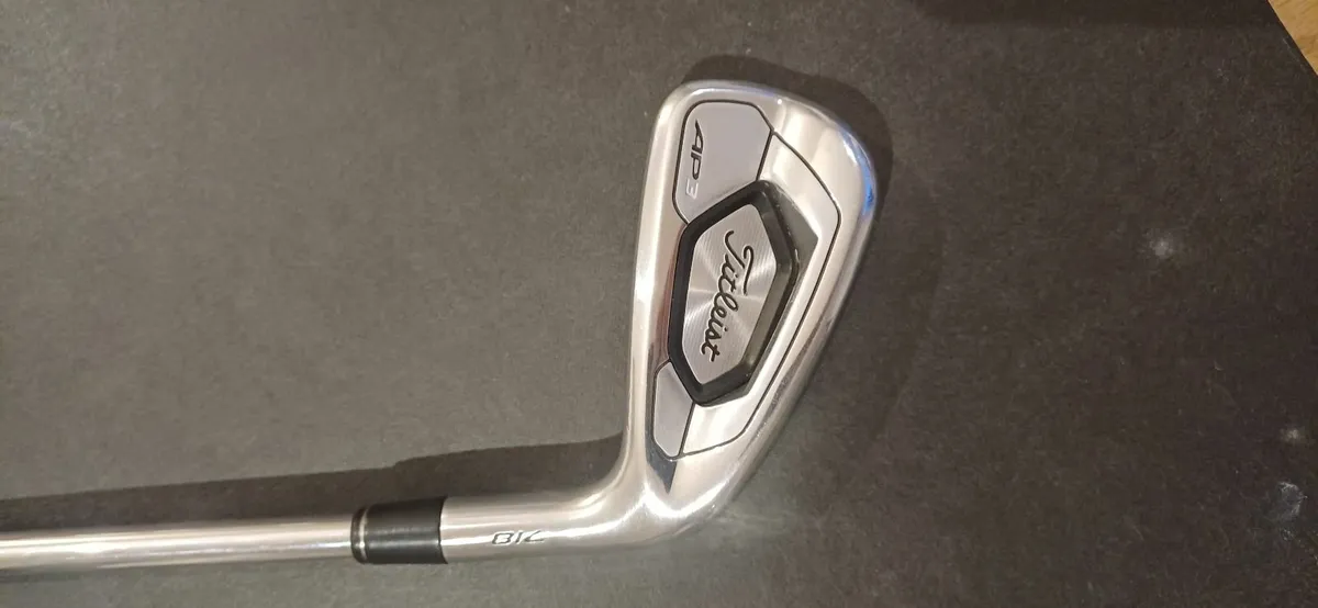 Titleist AP3 4-iron - Image 3