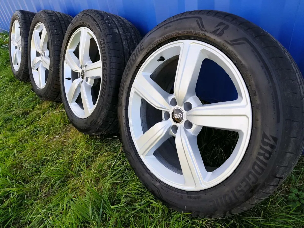 20" Audi alloy wheels. 5x112 bolt pattern. - Image 1