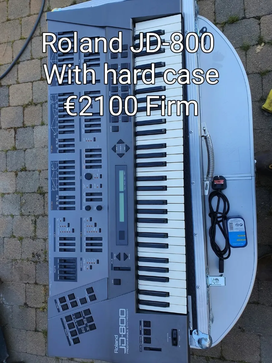 Roland JD-800 Syntheizer - Image 1