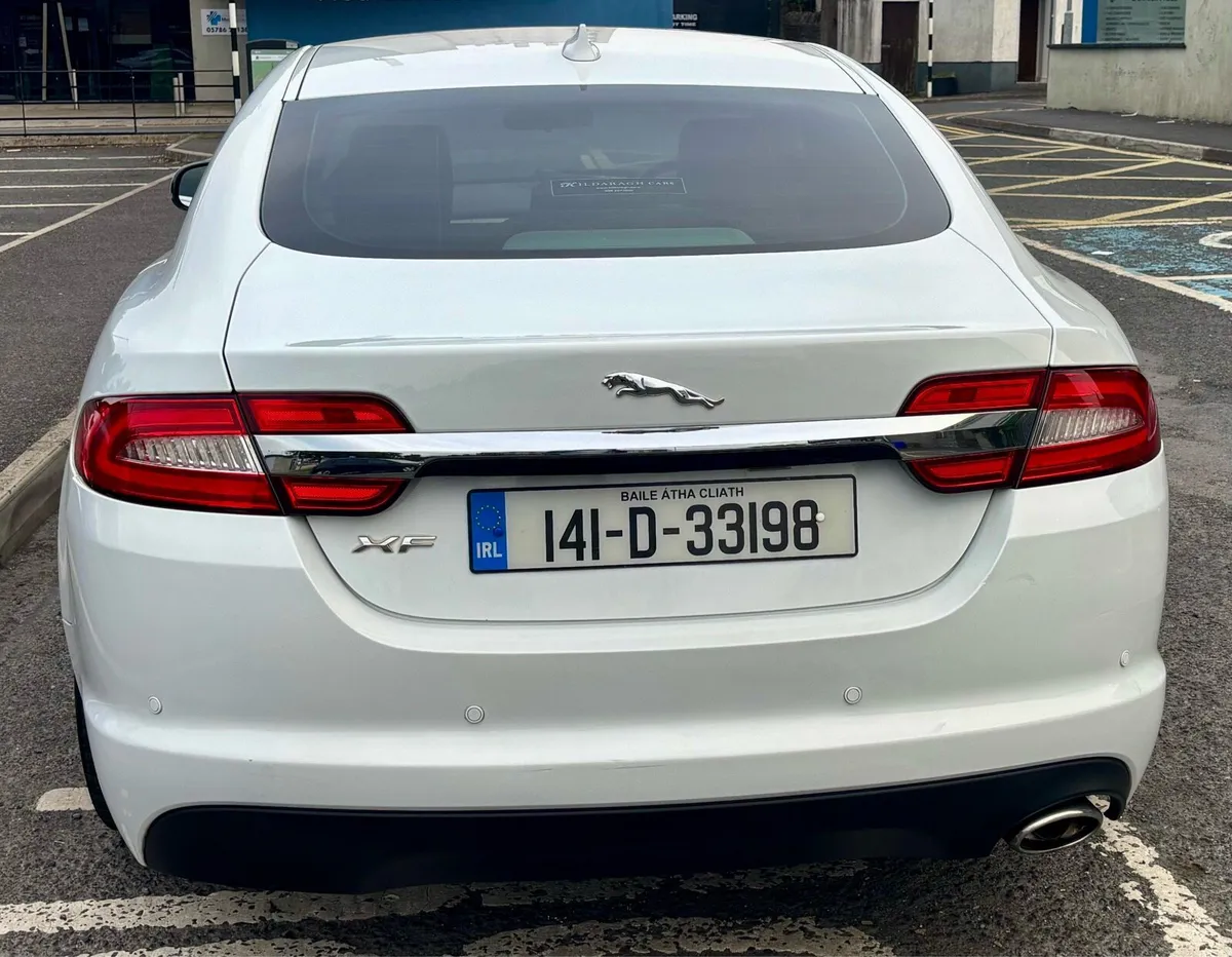 Car - Image 4