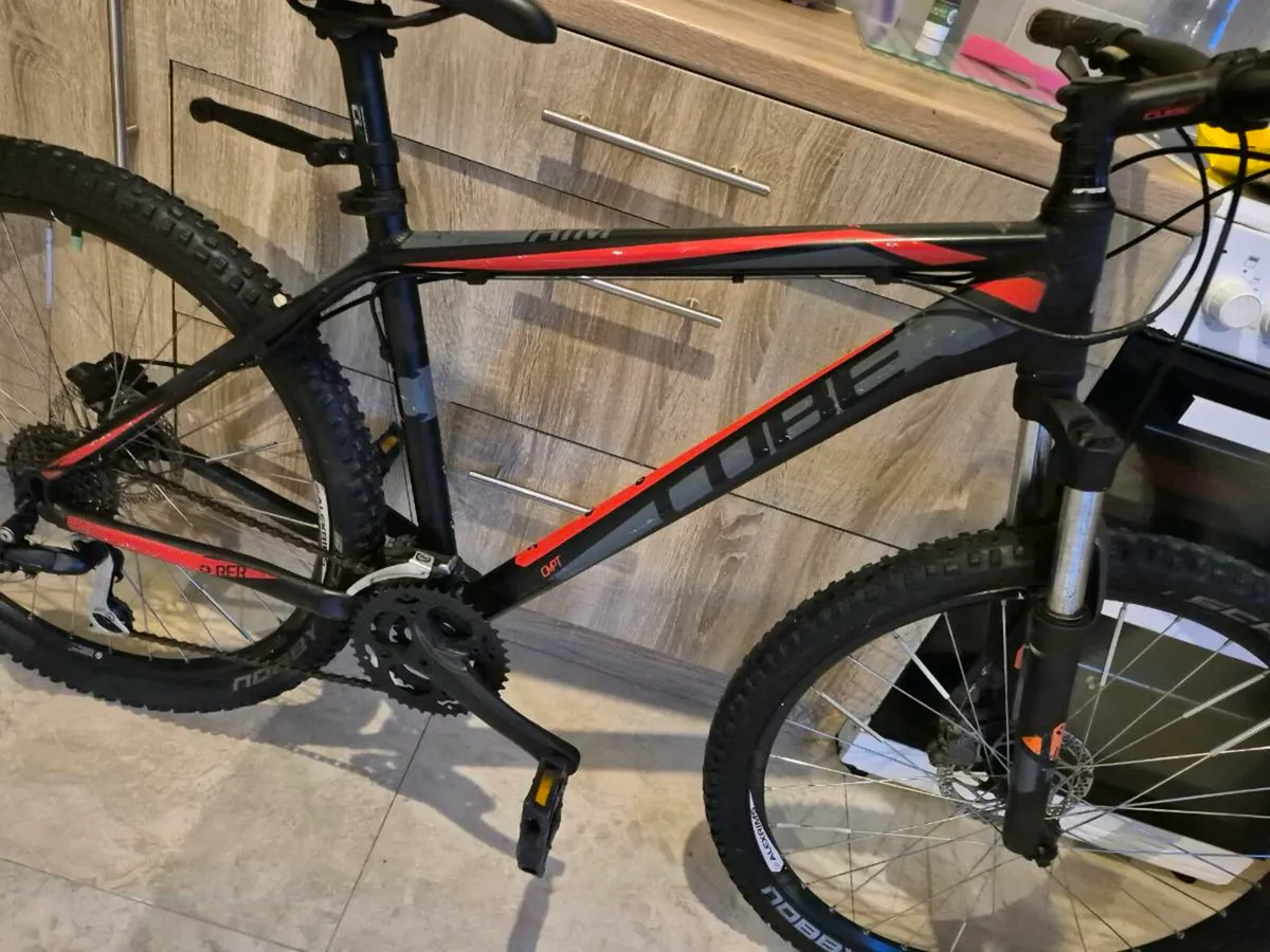 Adults Cube aim hybrid bike 18"  Frame  29inch whe - Image 4