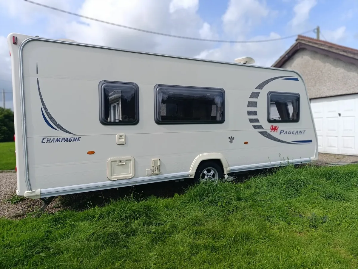 Caravan - Image 4