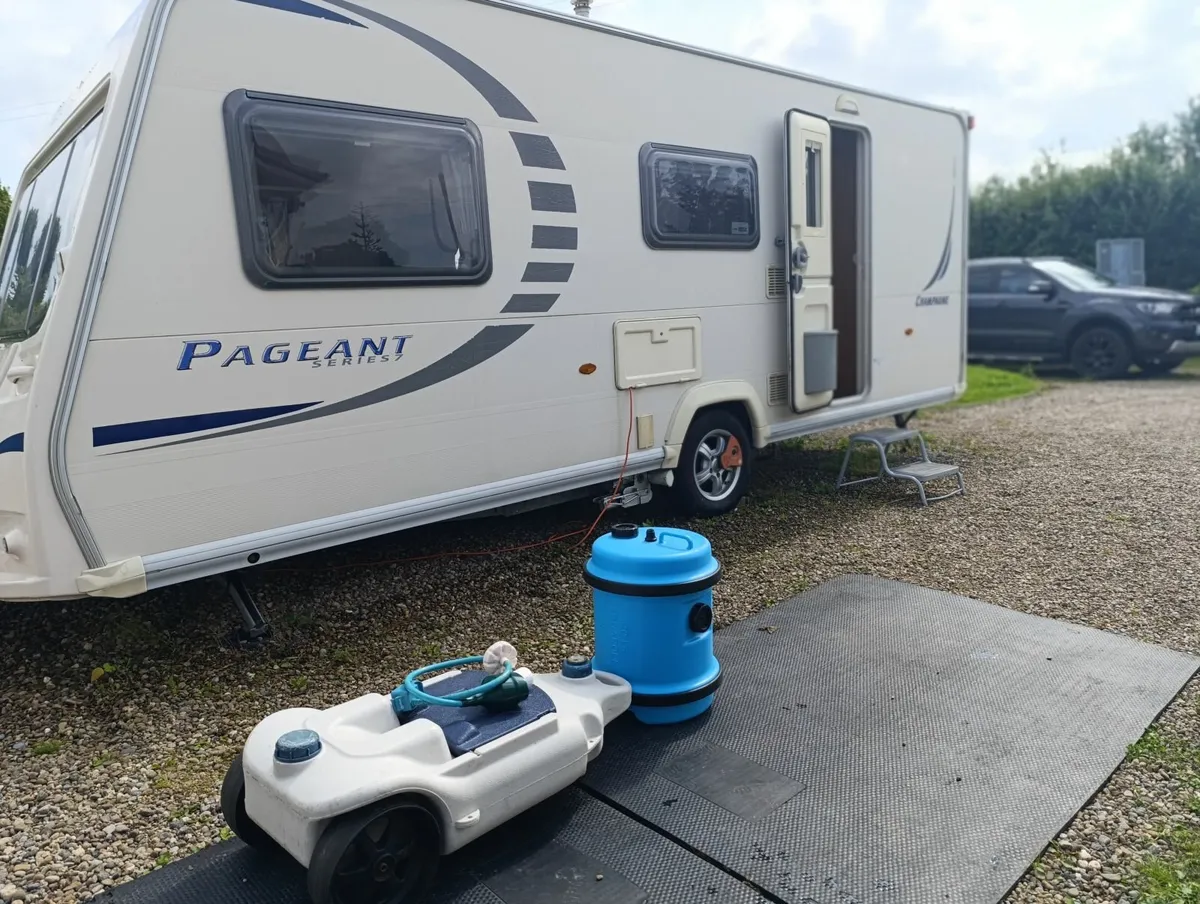 Caravan - Image 4