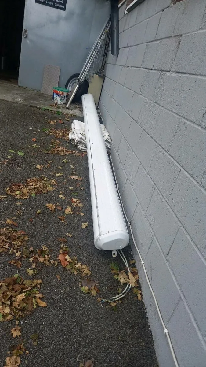 Awning - Image 1