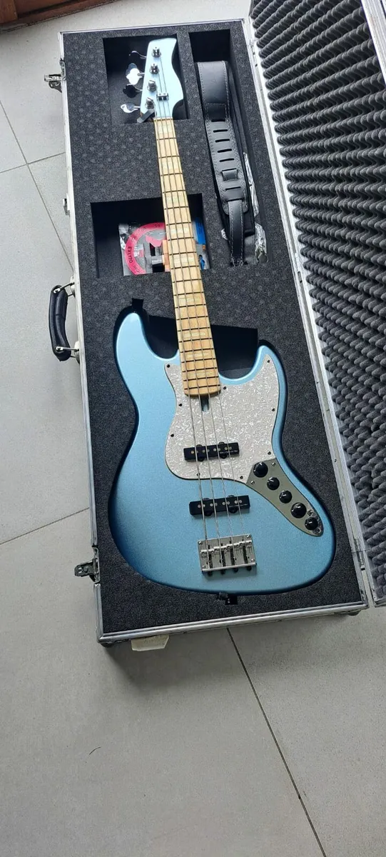 Marcus Miller 4 String V7 Bass Guitar - Image 1