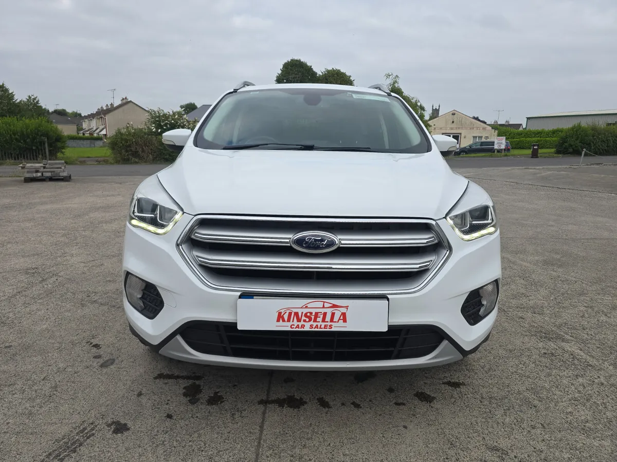 Ford Kuga  CREW CAB  1.5 TDCI 2018 - Image 2