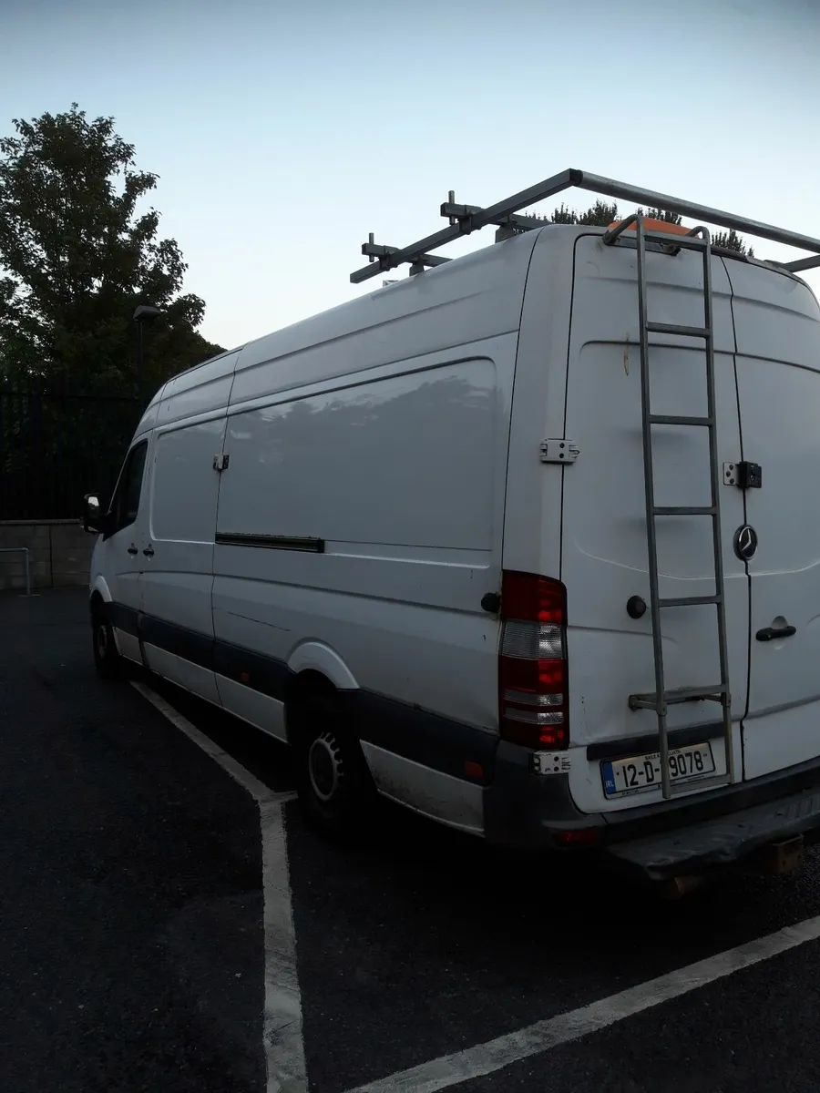 Van - Image 1