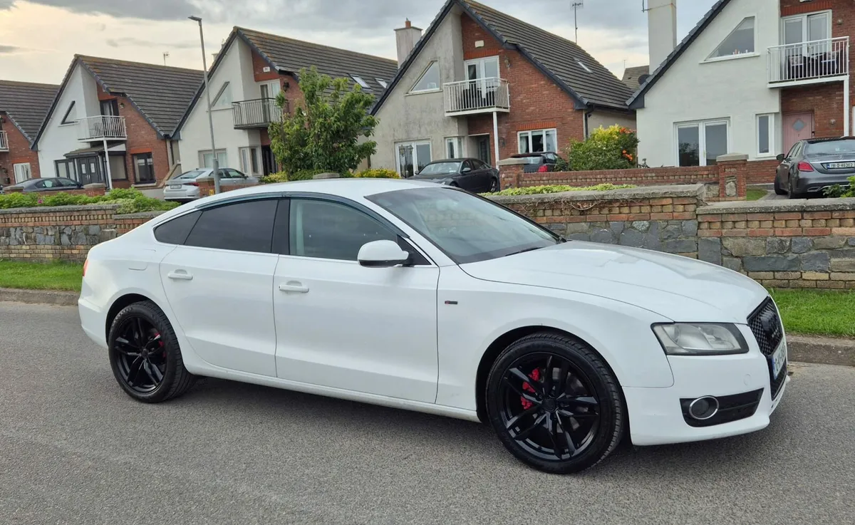 2010 AUDI A5 SPORTBACK NCT'D 01/26 - Image 1