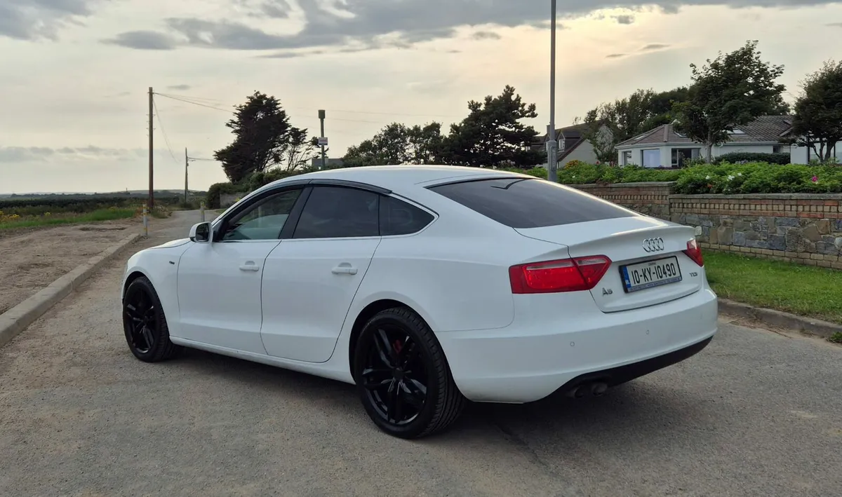 2010 AUDI A5 SPORTBACK NCT'D 01/26 - Image 4