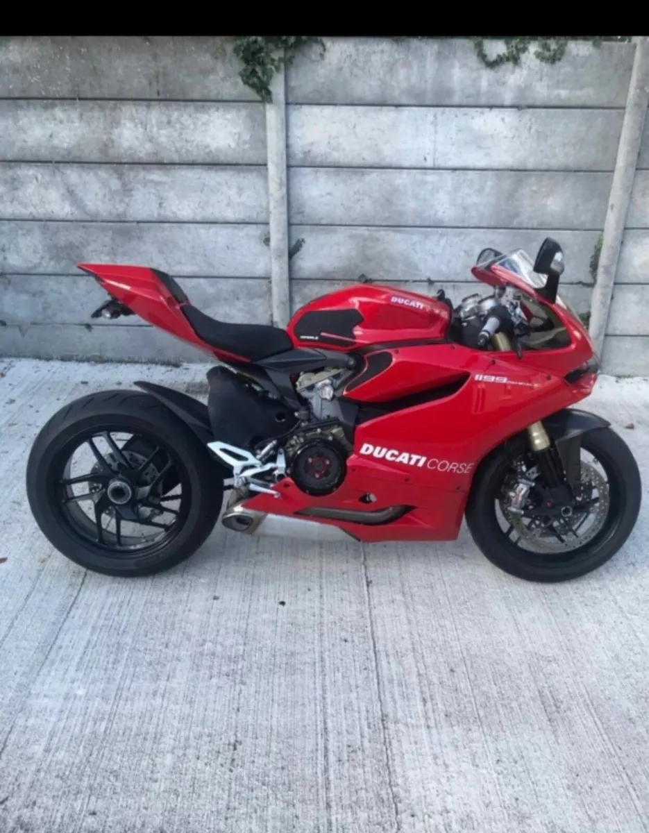 Ducati 1199 Panigale - Image 1
