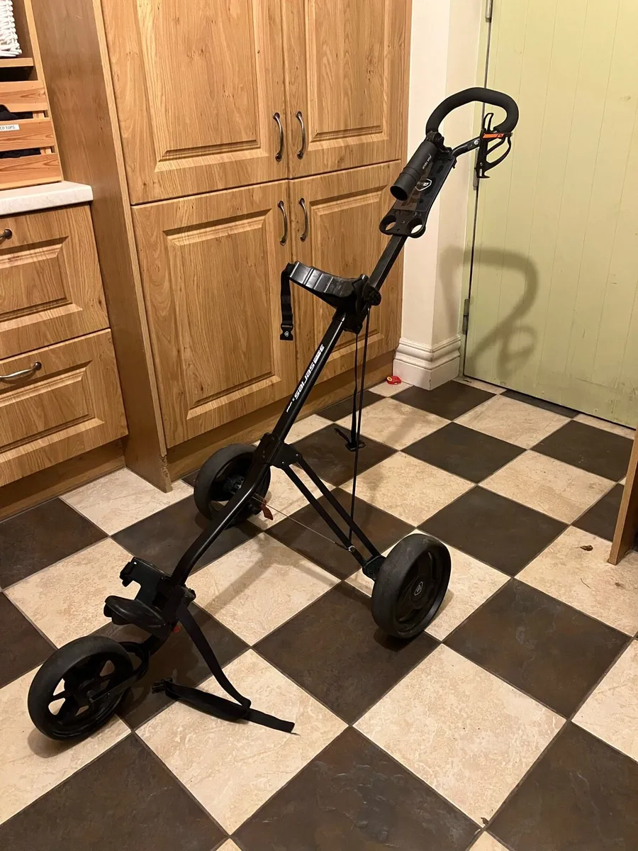Golf trolley with umbrella holder + drinks holder - Image 1