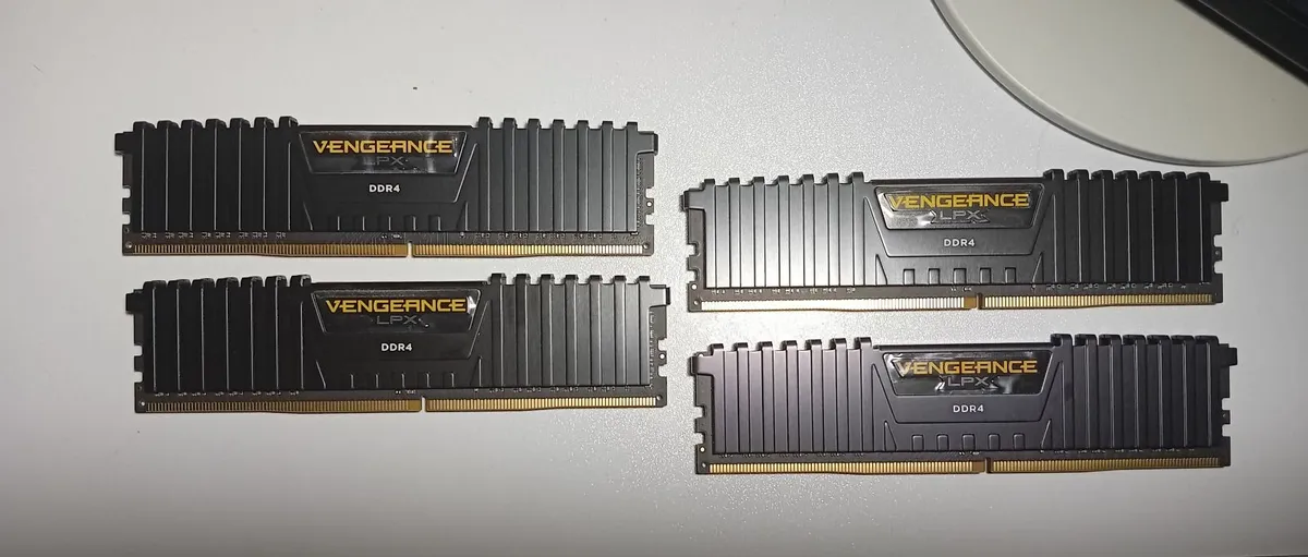 Corsair VENGANCE DDR4 RAM 32GB 3200MHz CL16(4X8GB) - Image 1